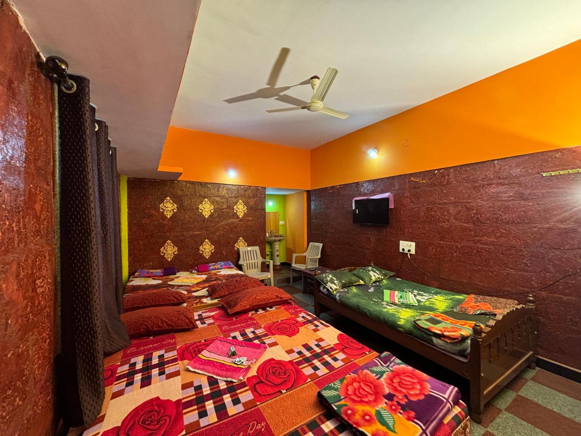 Dandeli Nakadi Home Stay Exterior photo